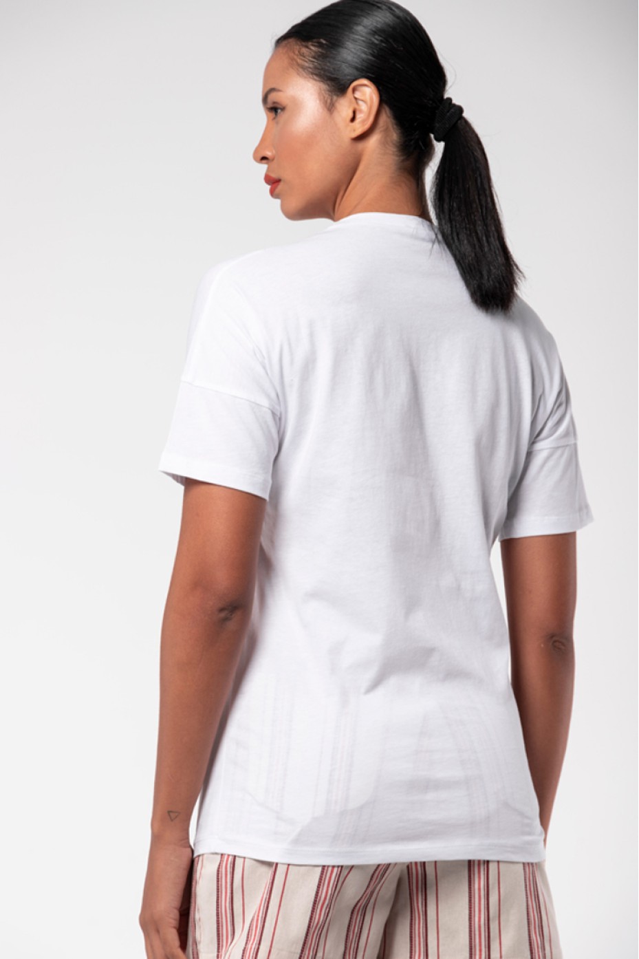 T-SHIRT ΜΕ ΣΤΑΜΠΑ H