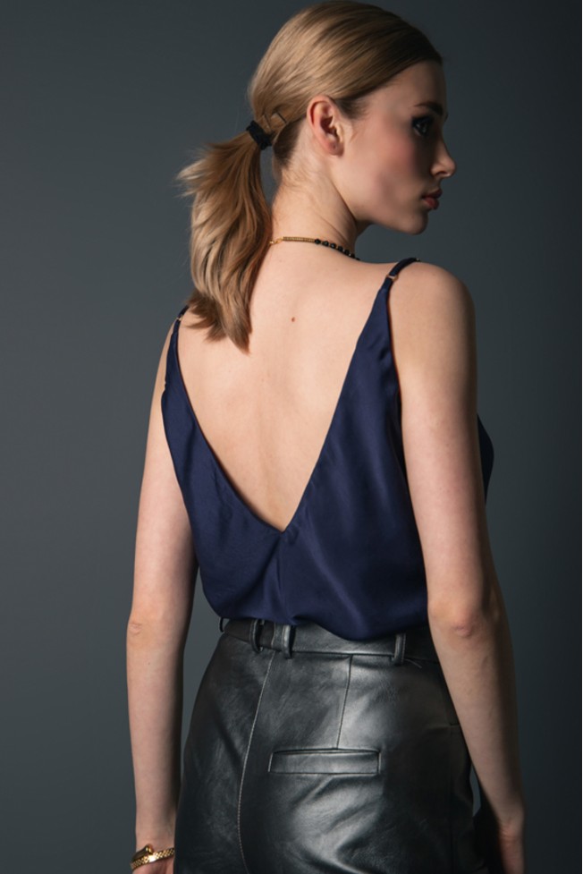 SILKY STRAPPY TOP