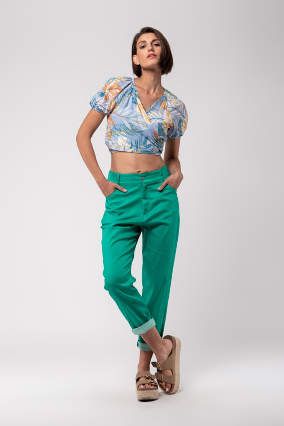 ΦΛΟΡΑΛ CROP TOP  ΚΡΟΥΑΖΕ