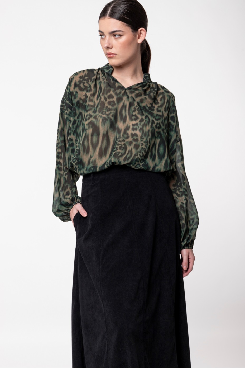 LONG CORDUROY SKIRT WITH SIDE POCKET