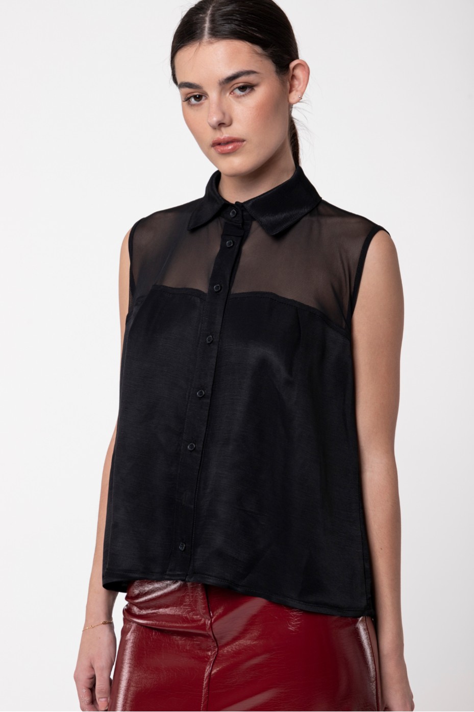 SHEER TOP WITH COLLAR