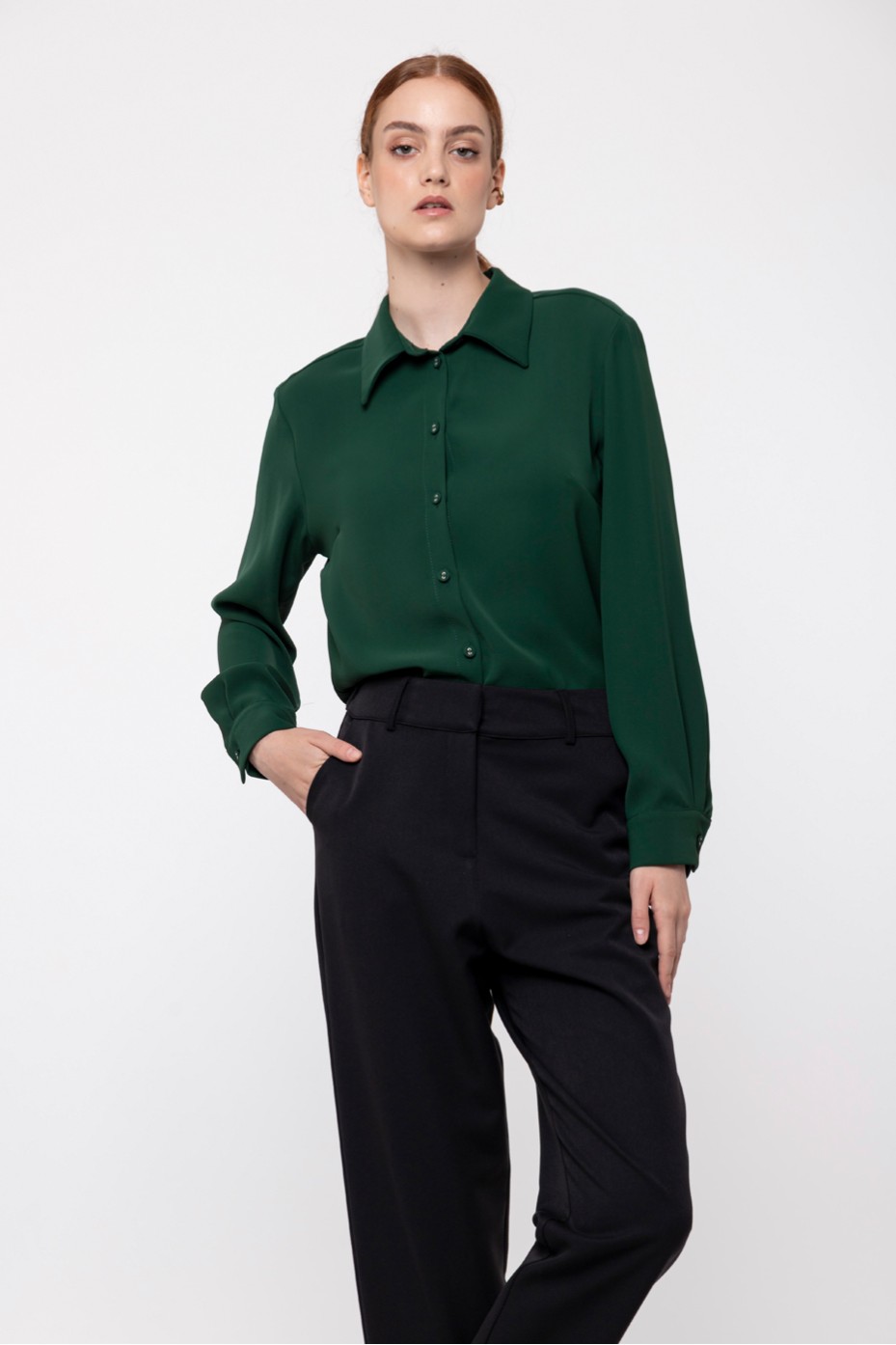 CROPPED TROUSERS WITH ELASTIC BACK