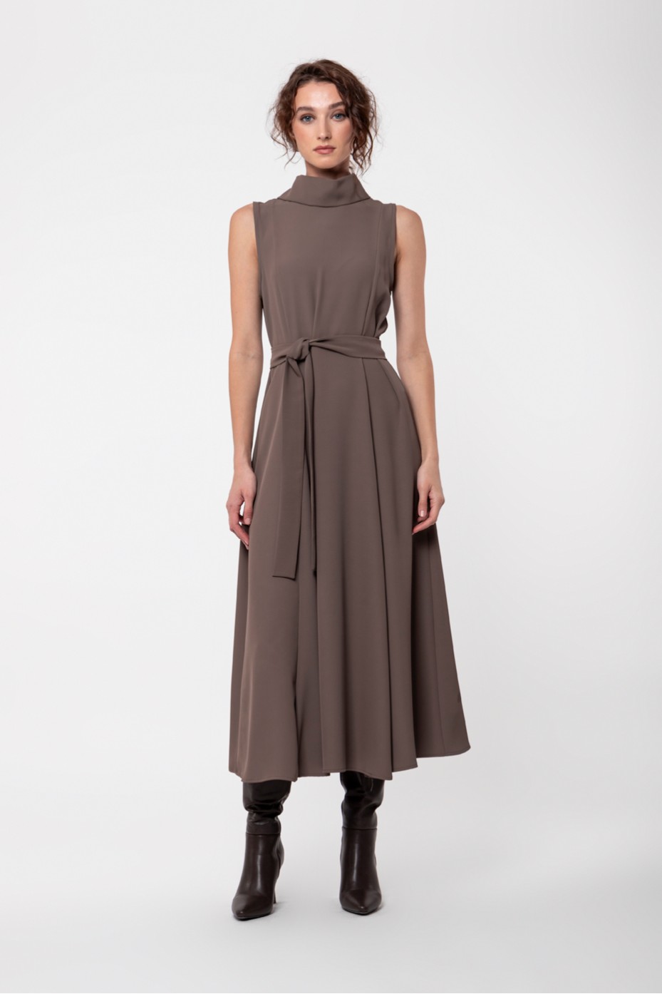 DRESS SLEEVELESS TURTLENECK