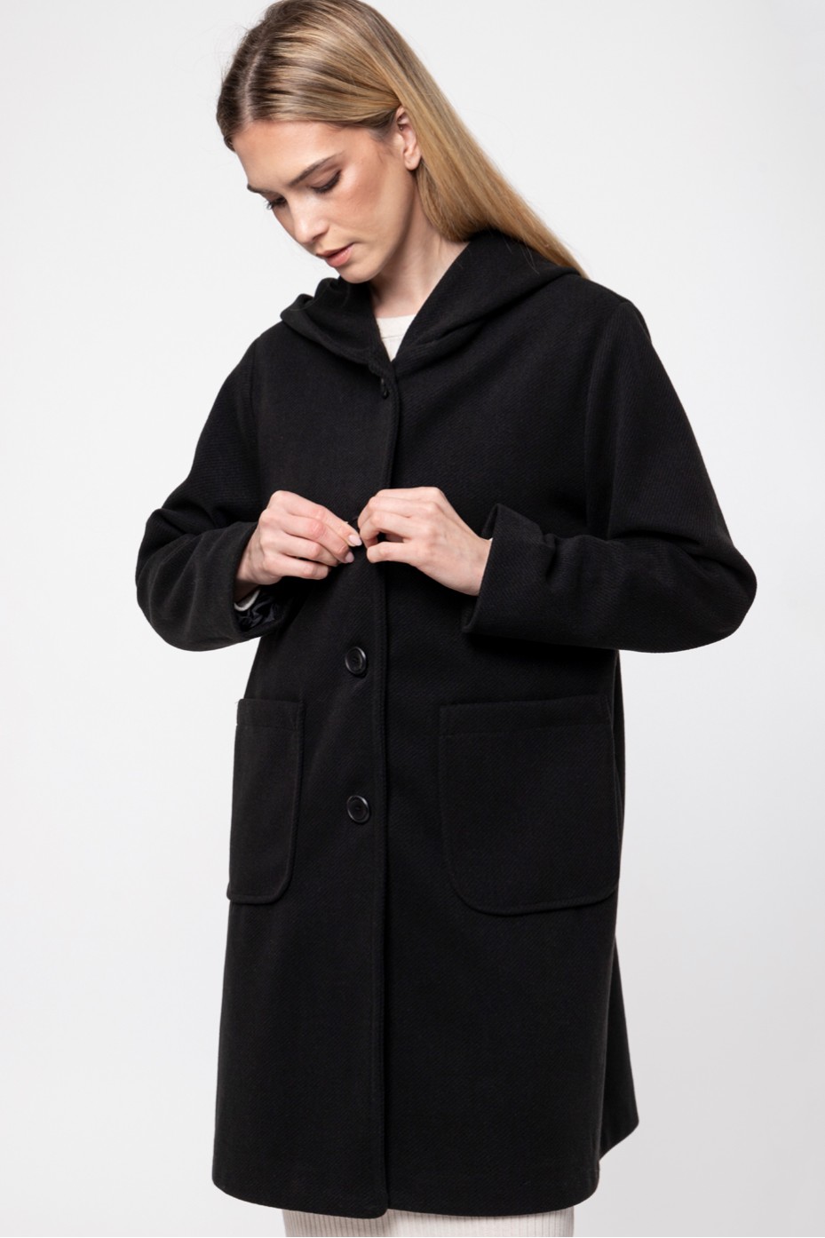 COAT WITH HOODIE