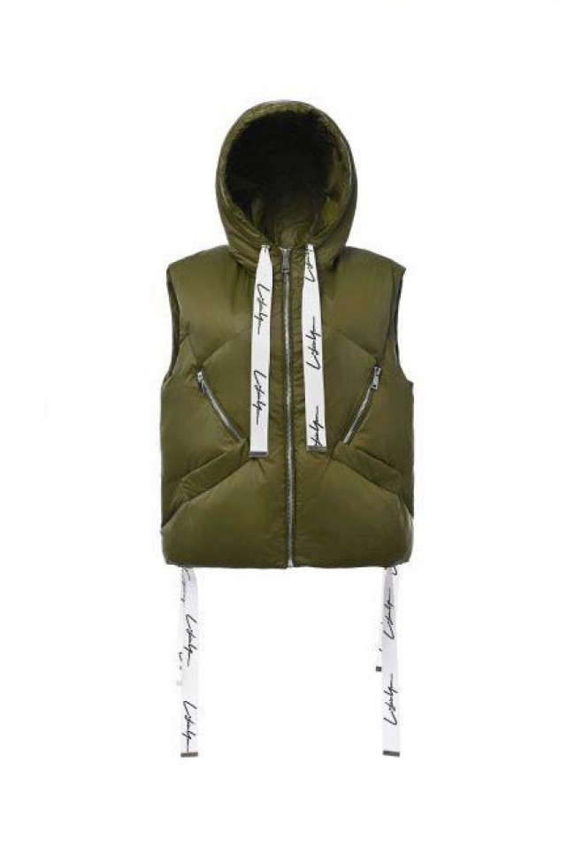 SLEEVLESS PUFFER JACKET