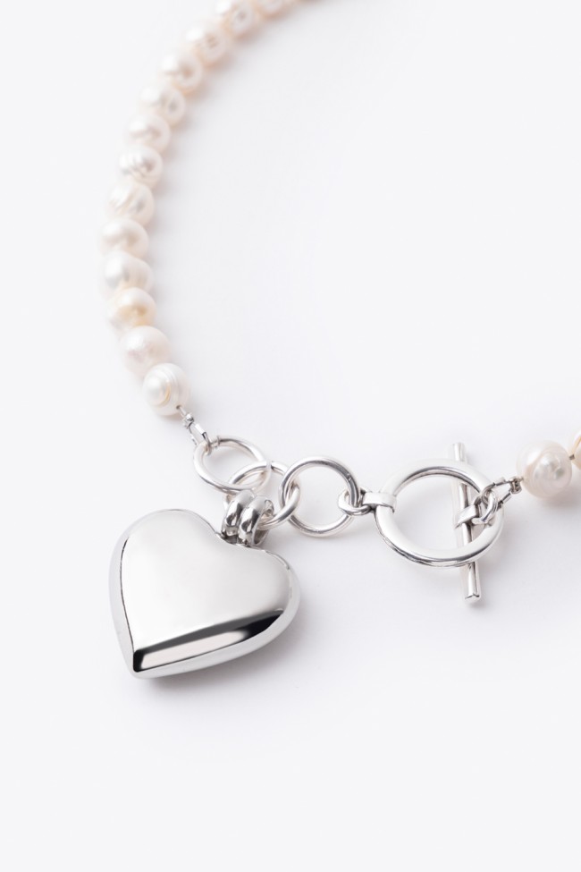 PEARL NECKLACE WITH HEART