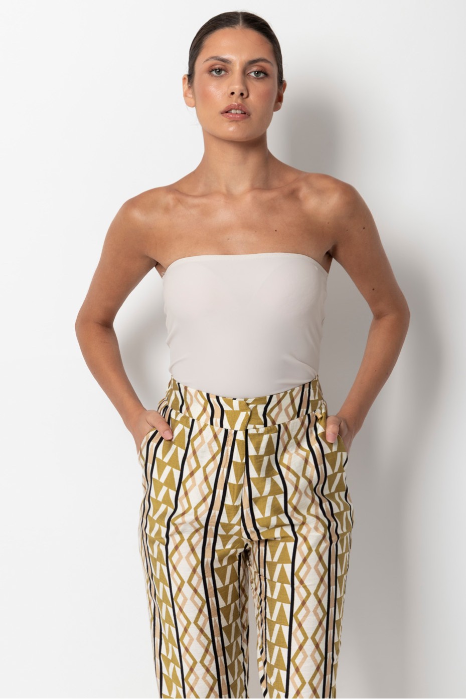 ΜΠΛΟΥΖΑ STRAPLESS ΕΛΑΣΤΙΚΗ