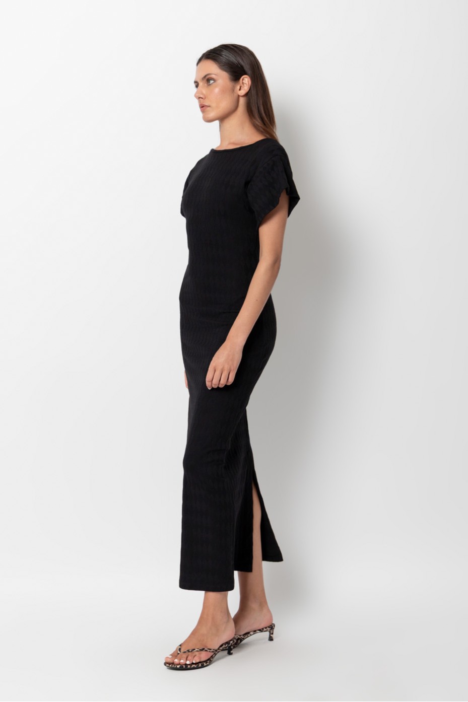 LONG DRESS WITH CUT