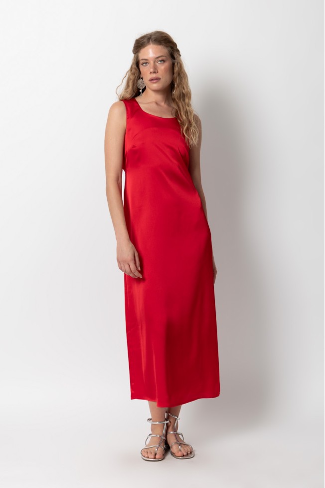 SLEEVELESS SATIN DRESS WITH BELT