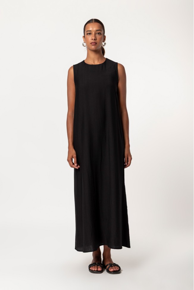SLEEVELESS MAXI DRESS