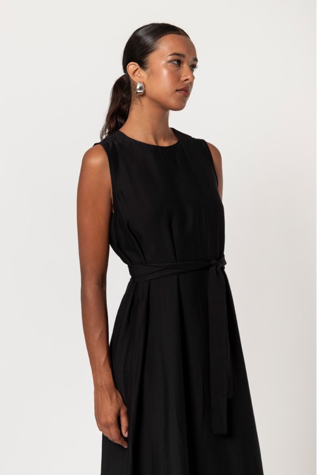 SLEEVELESS MAXI DRESS