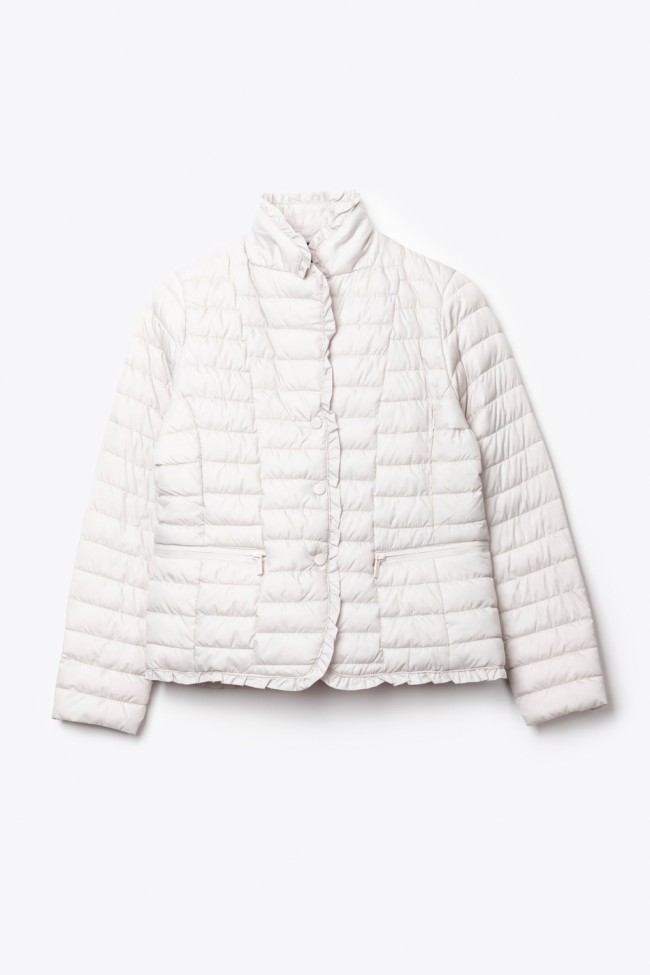 QUILTED PUFFER WITH BUTTONS