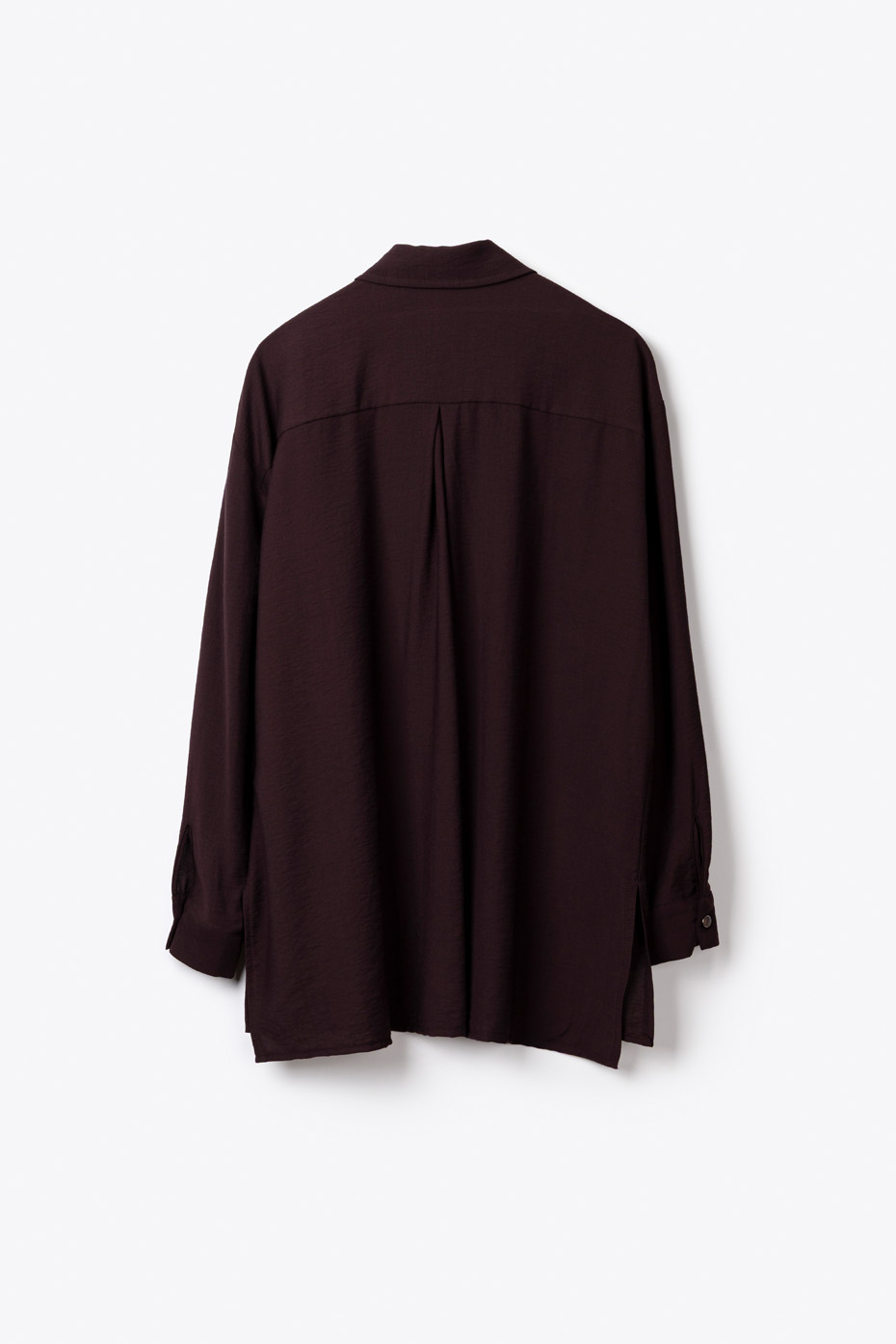 ΠΟΥΚΑΜΙΣΟ OVERSIZED ΜΕ ΠΙΣΩ ΠΙΕΤΑ