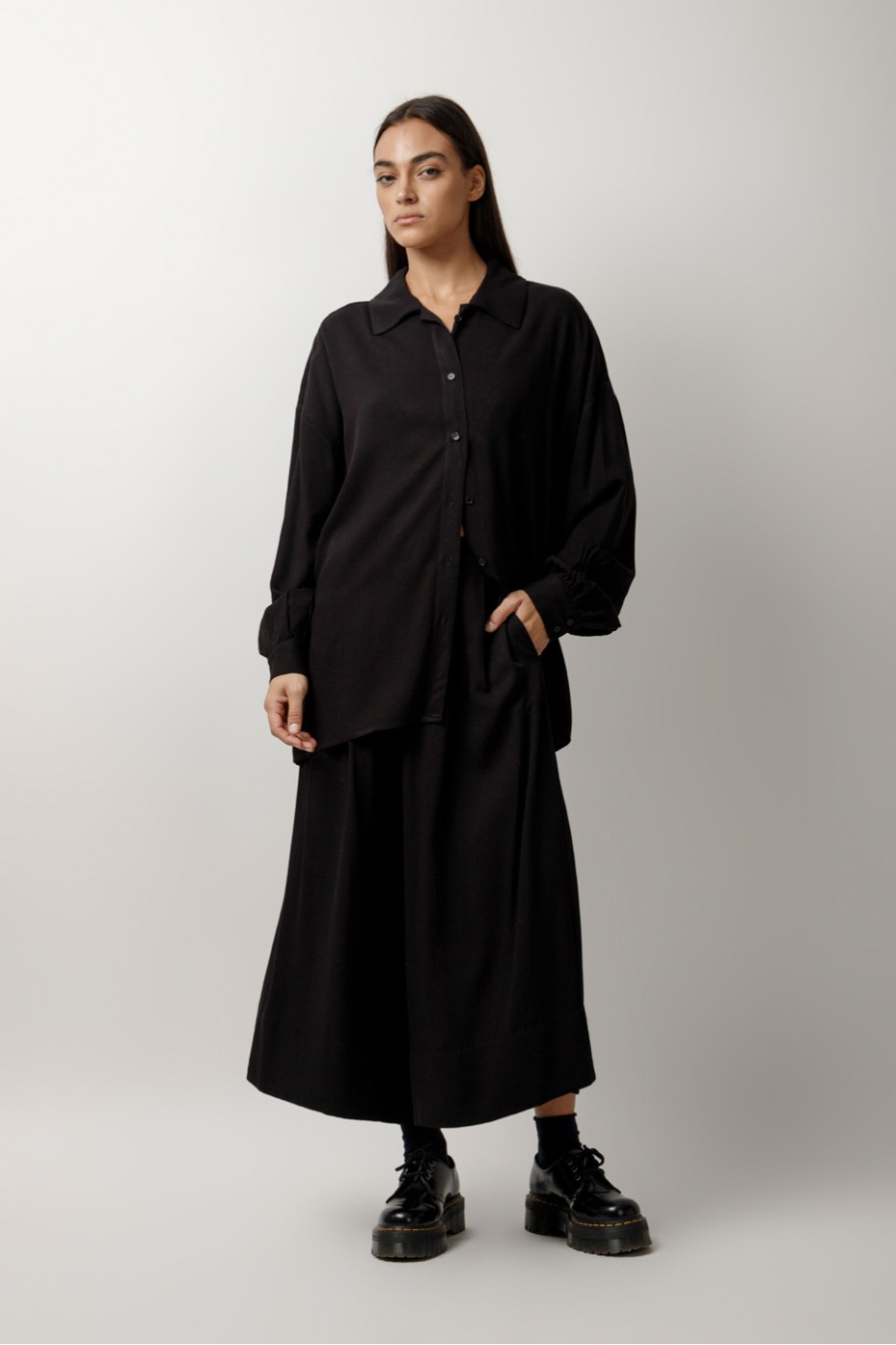 ΠΟΥΚΑΜΙΣΟ ΜΑΚΡΥΜΑΝΙΚΟ OVERSIZED