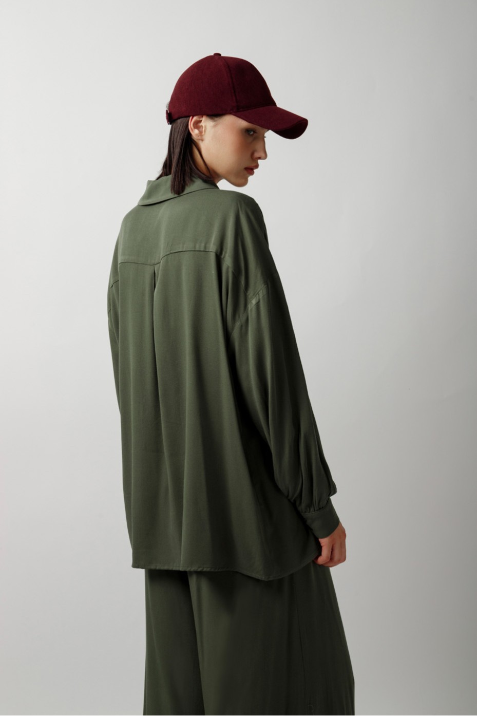 ΠΟΥΚΑΜΙΣΟ ΜΑΚΡΥΜΑΝΙΚΟ OVERSIZED