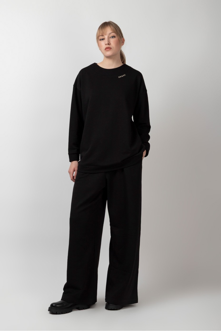 ΜΠΛΟΥΖΑ ΒΑΜΒΑΚΕΡΗ ΜΕ ΚΕΝΤΗΜΑ