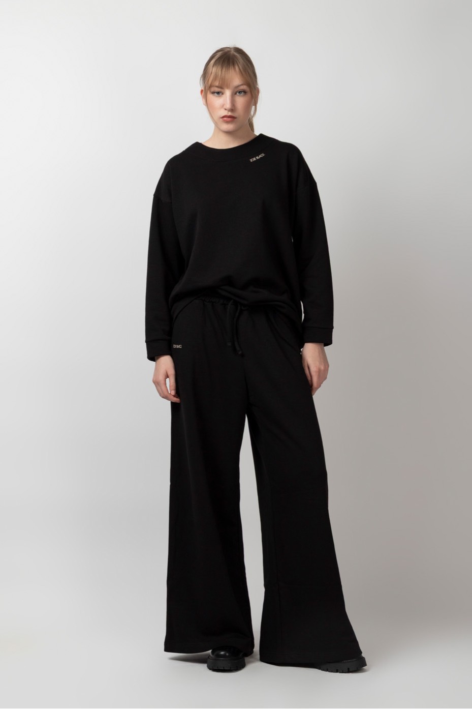 ΜΠΛΟΥΖΑ ΒΑΜΒΑΚΕΡΗ ΜΕ ΚΕΝΤΗΜΑ