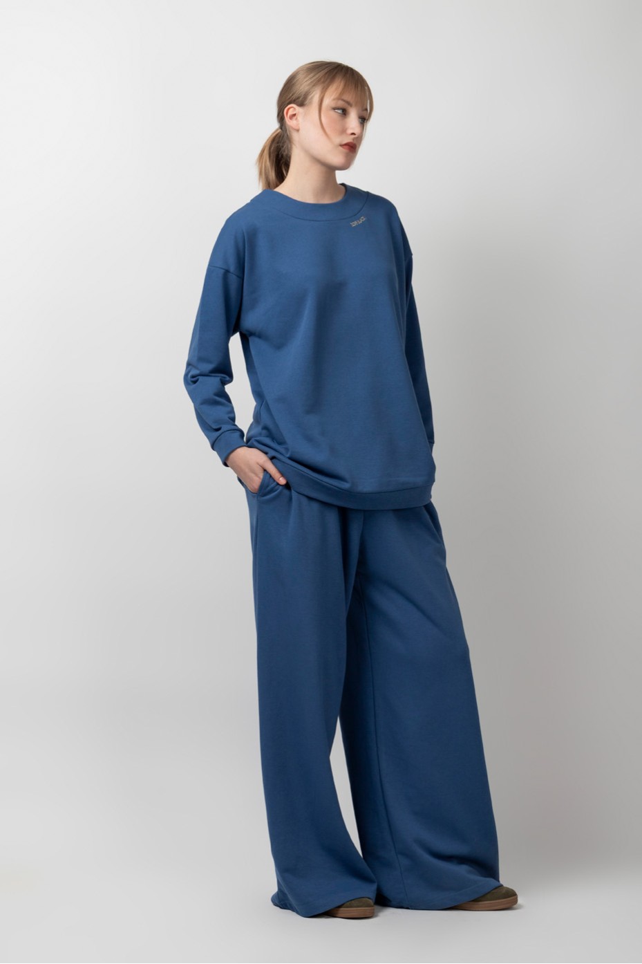 ΜΠΛΟΥΖΑ ΒΑΜΒΑΚΕΡΗ ΜΕ ΚΕΝΤΗΜΑ