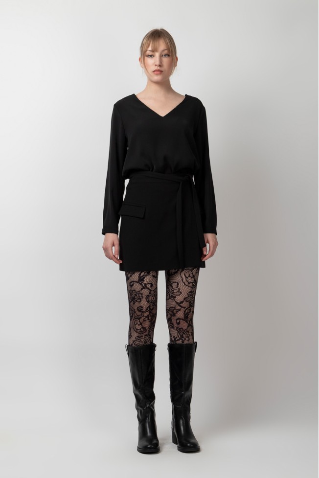 LONG SLEEVE V CREPE BLOUSE
