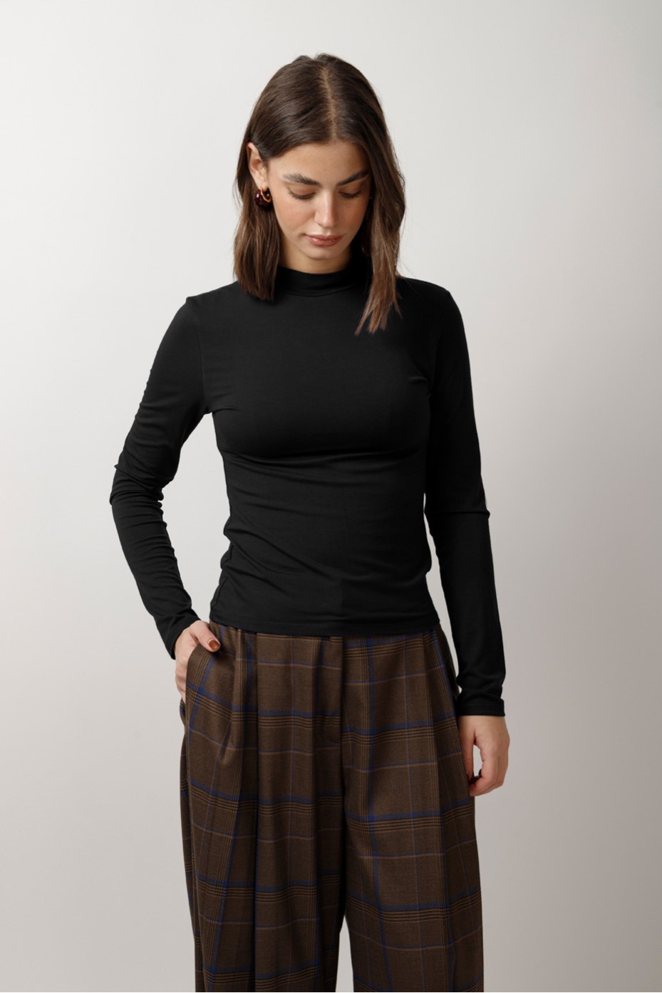BAMBOO LONG SLEEVE HALTER BLOUSE