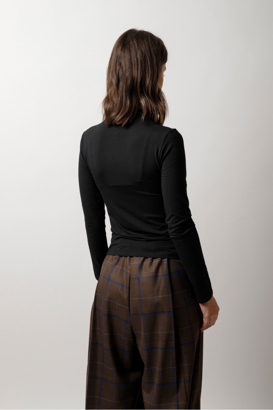 BAMBOO LONG SLEEVE HALTER BLOUSE