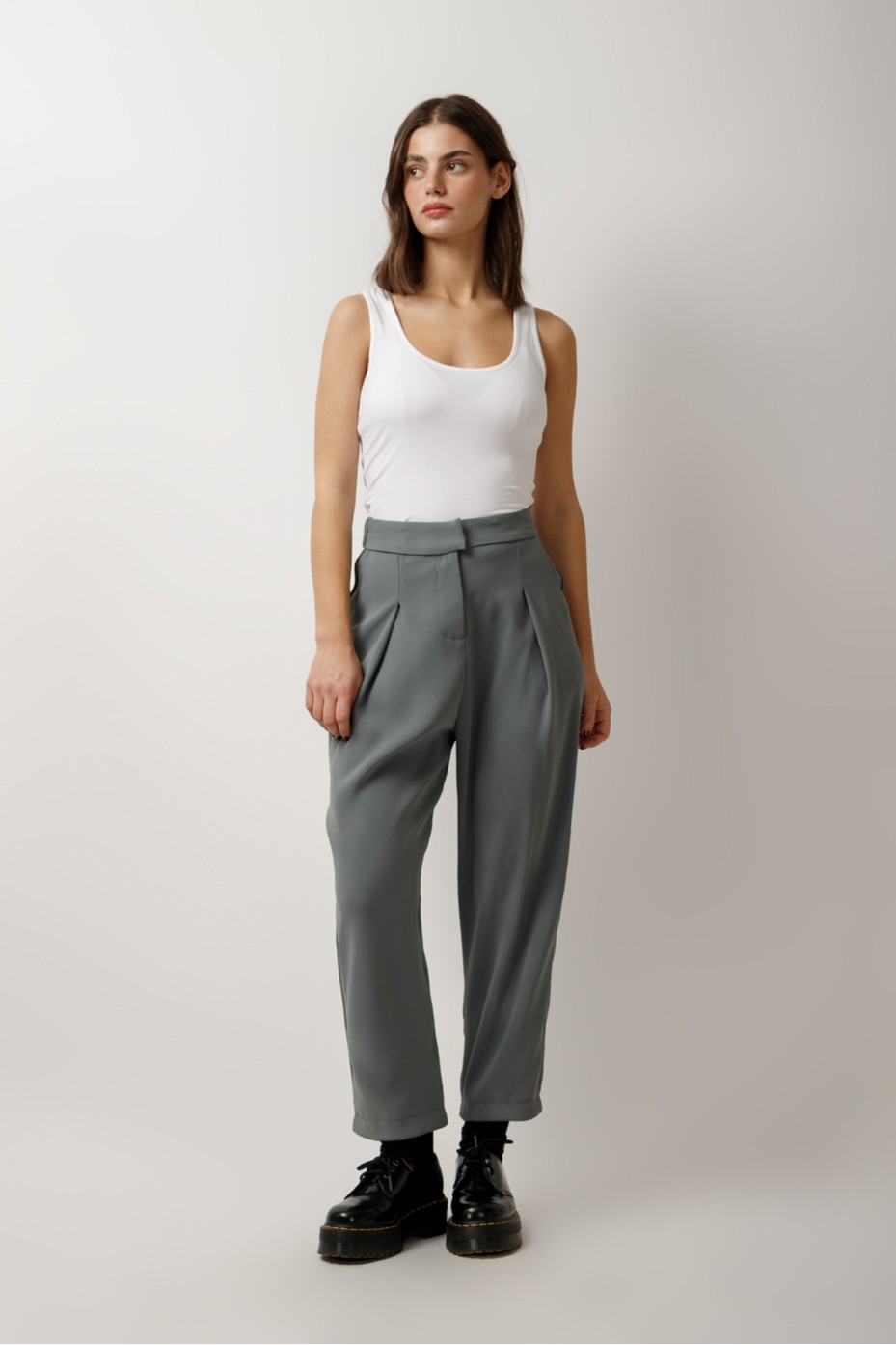 BAMBOO SLEEVELESS BLOUSE