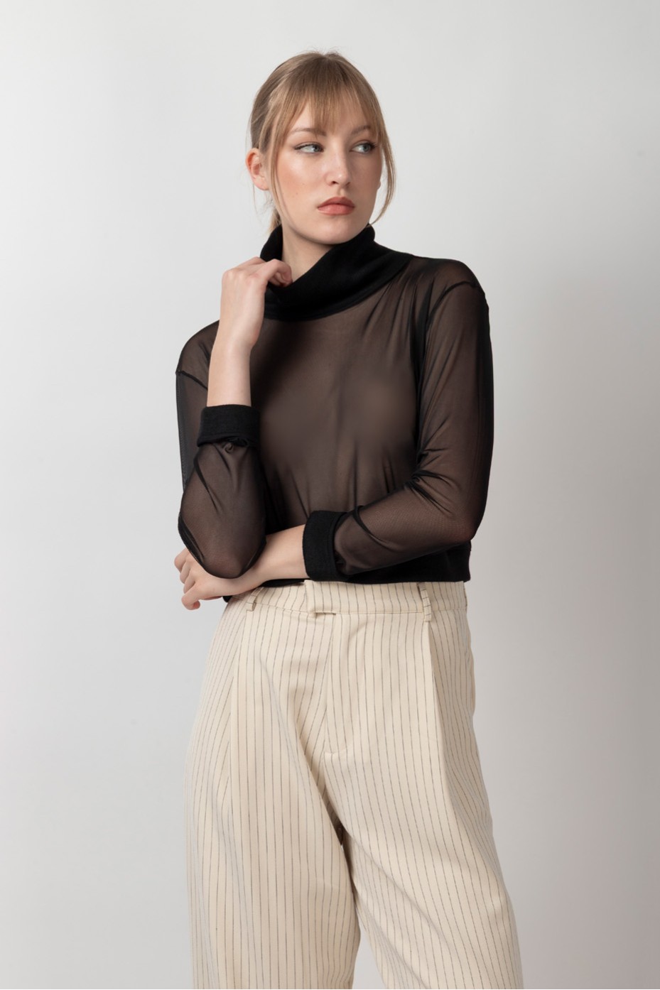 ΜΠΛΟΥΖΑ ΜΑΚΡΥΜΑΝΙΚΗ ΤΟΥΛΙ ΜΕ ΠΛΕΚΤΟ