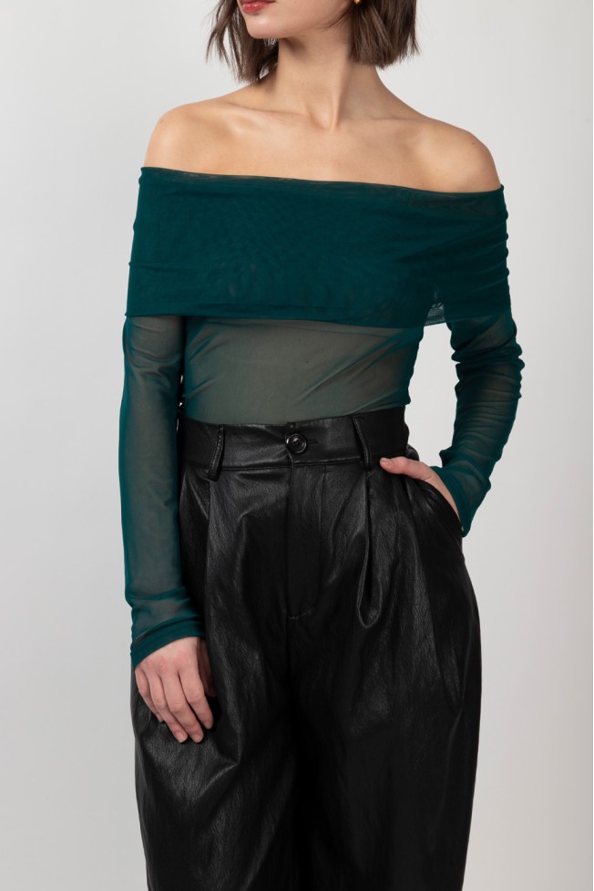 OFF-SHOULDER TULLE BLOUSE