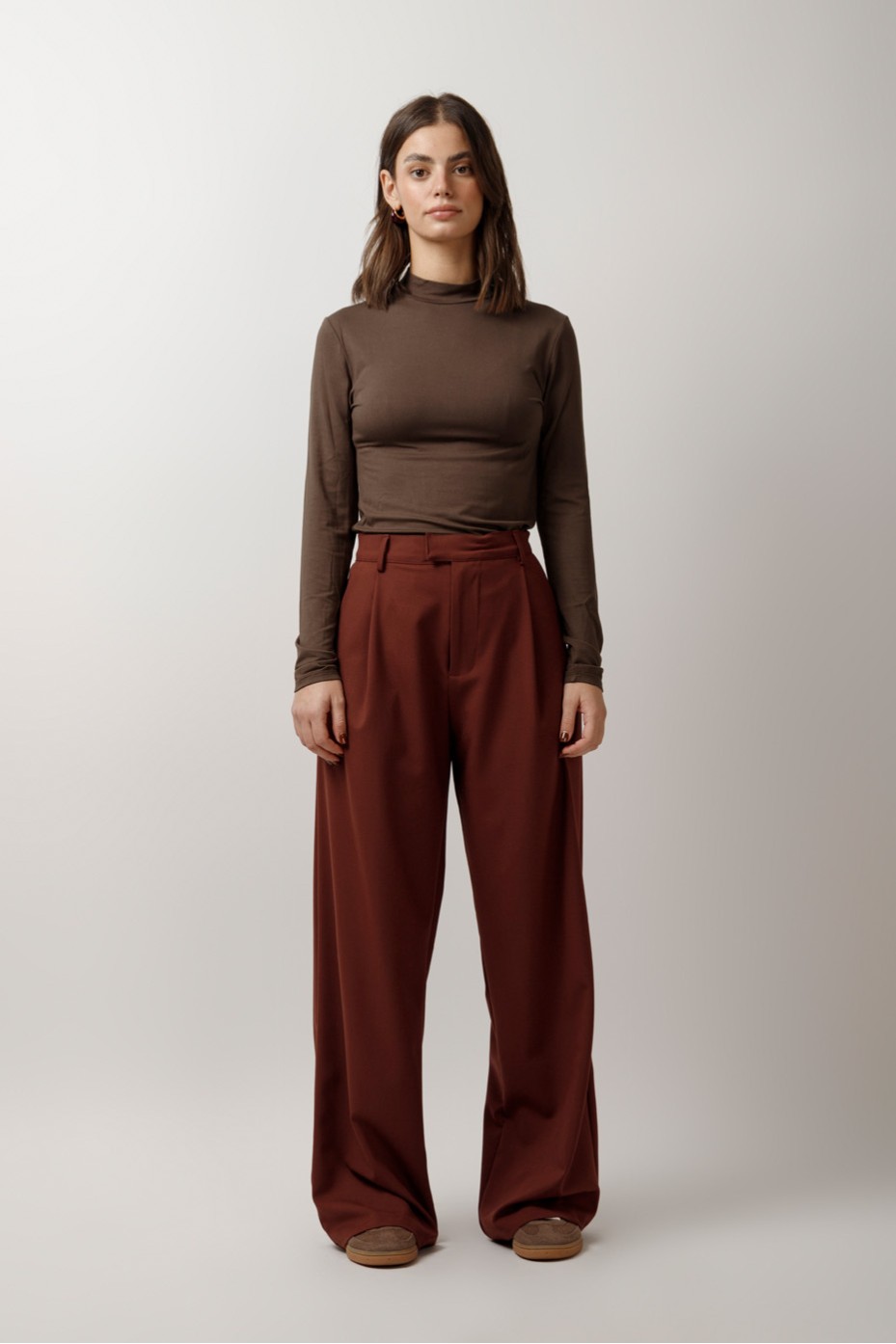 HIGH WAISTED PANTS WITH PLEATS