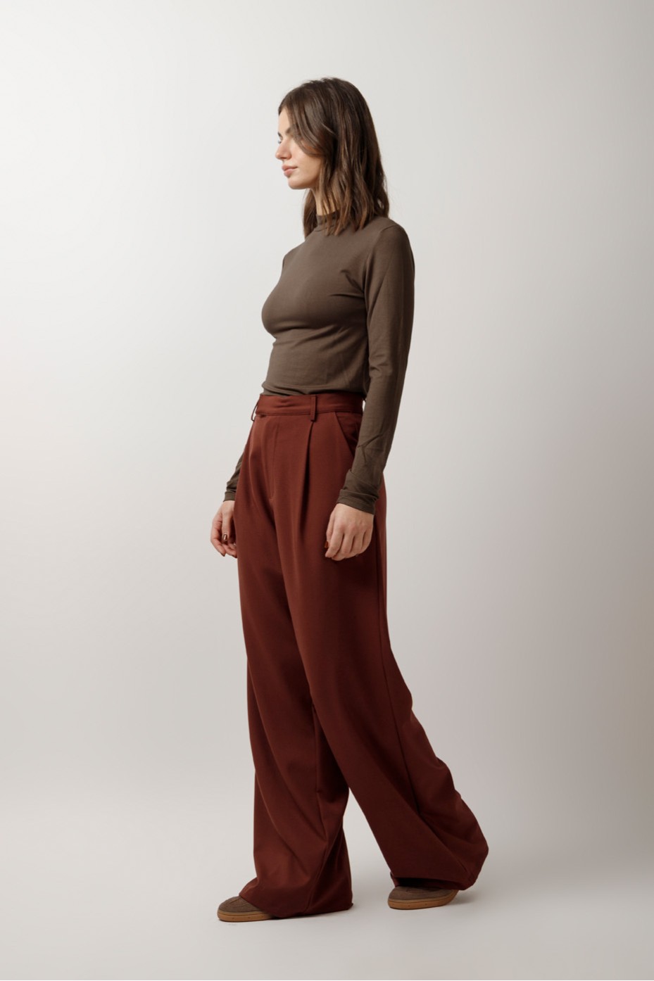 HIGH WAISTED PANTS WITH PLEATS