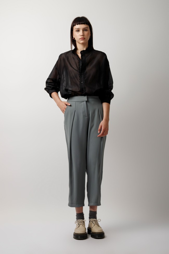 CROP PANTS WITH PLEATS