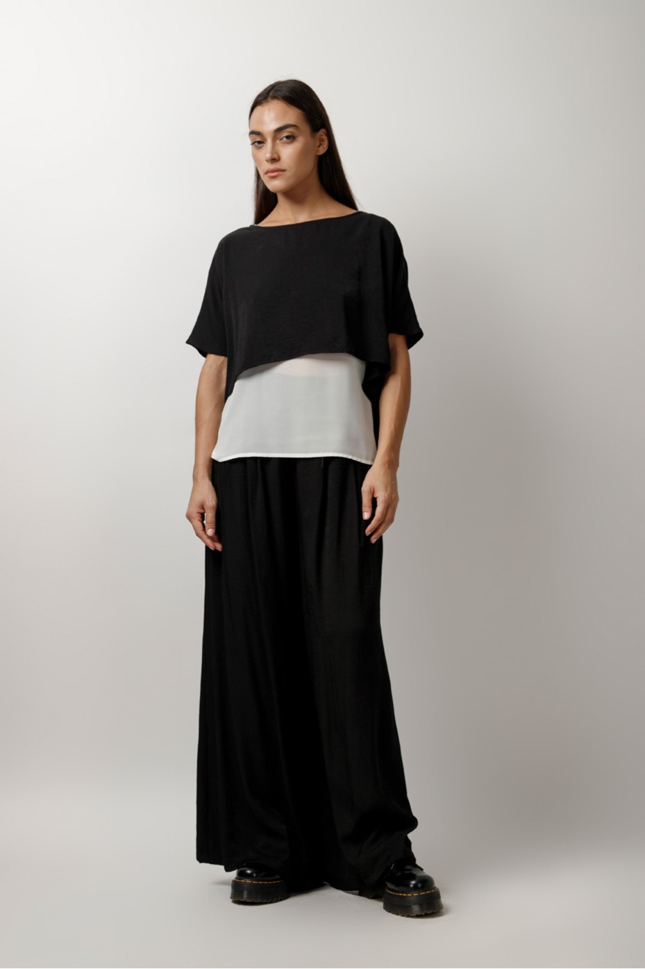 PANTS WITH PLEATS