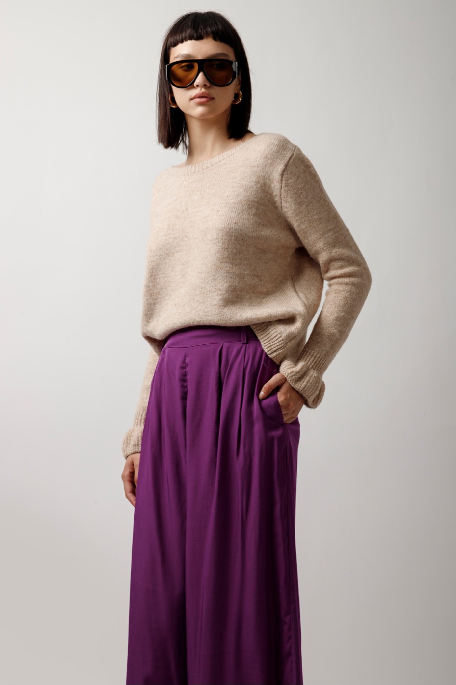 PANTS WITH PLEATS