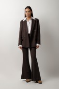 WIDE BLAZER WITH CROSS CLOSURE