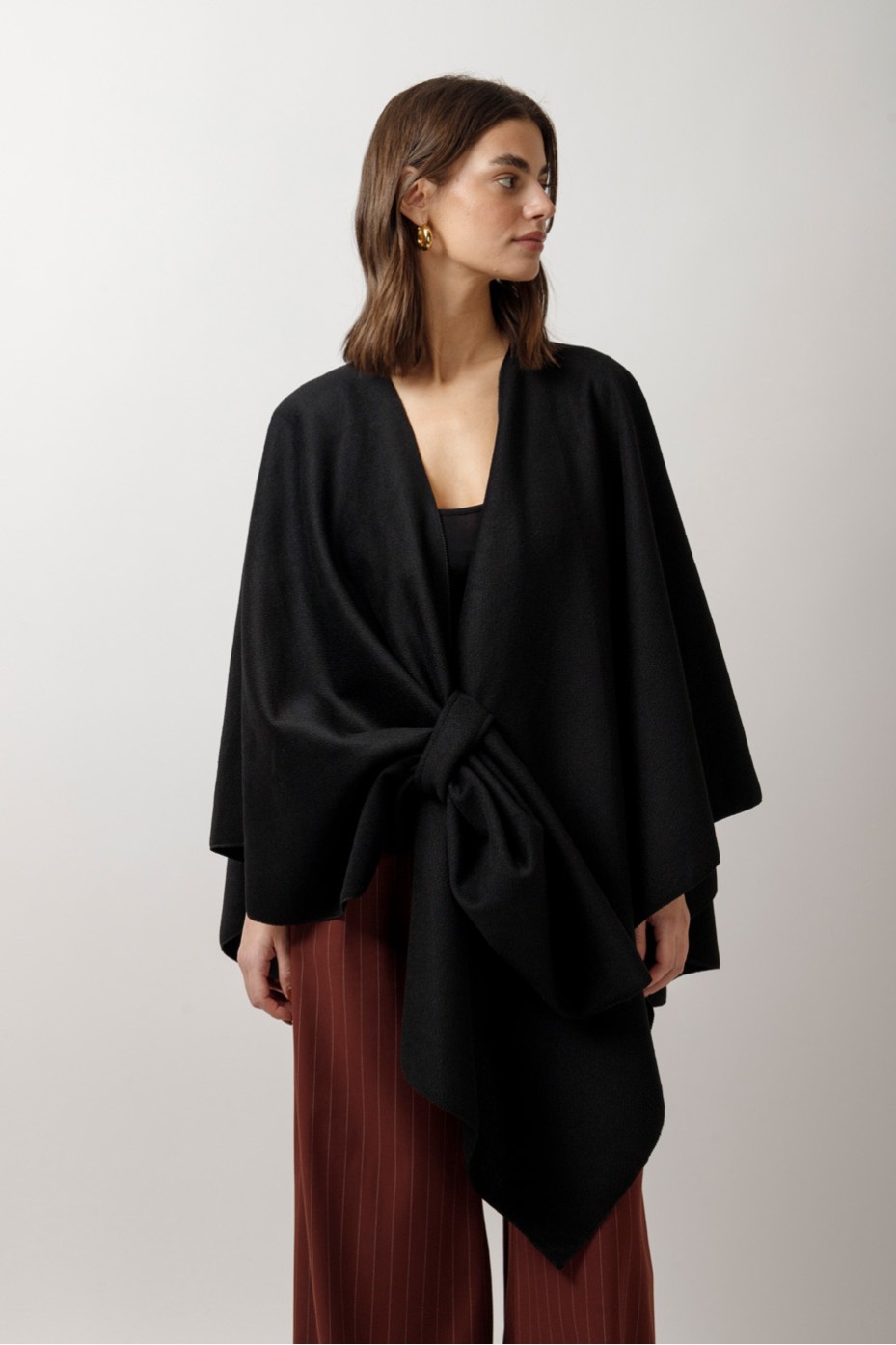 CAPE OVERALL WITH LOOPS ON THE FRONT