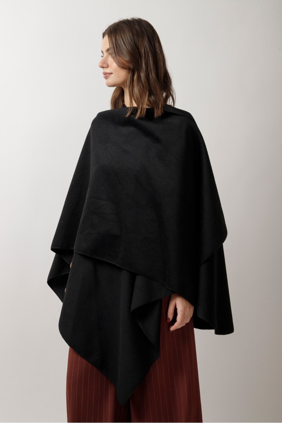 CAPE OVERALL WITH LOOPS ON THE FRONT