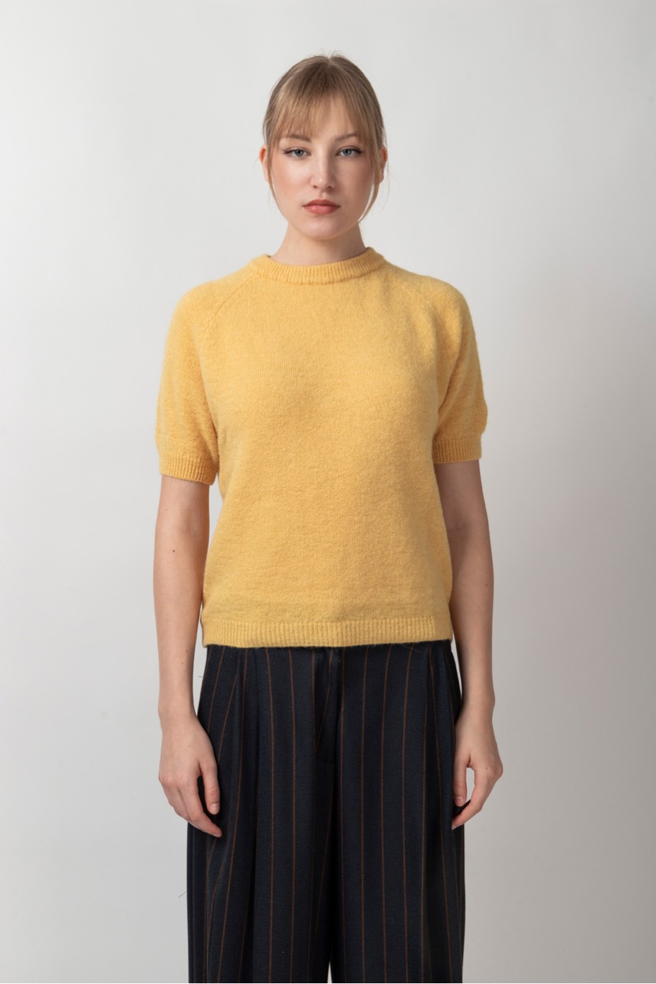 ΜΠΛΟΥΖΑ ΠΛΕΚΤΗ ΜΕ ΚΟΝΤΑ ΜΑΝΙΚΙΑ