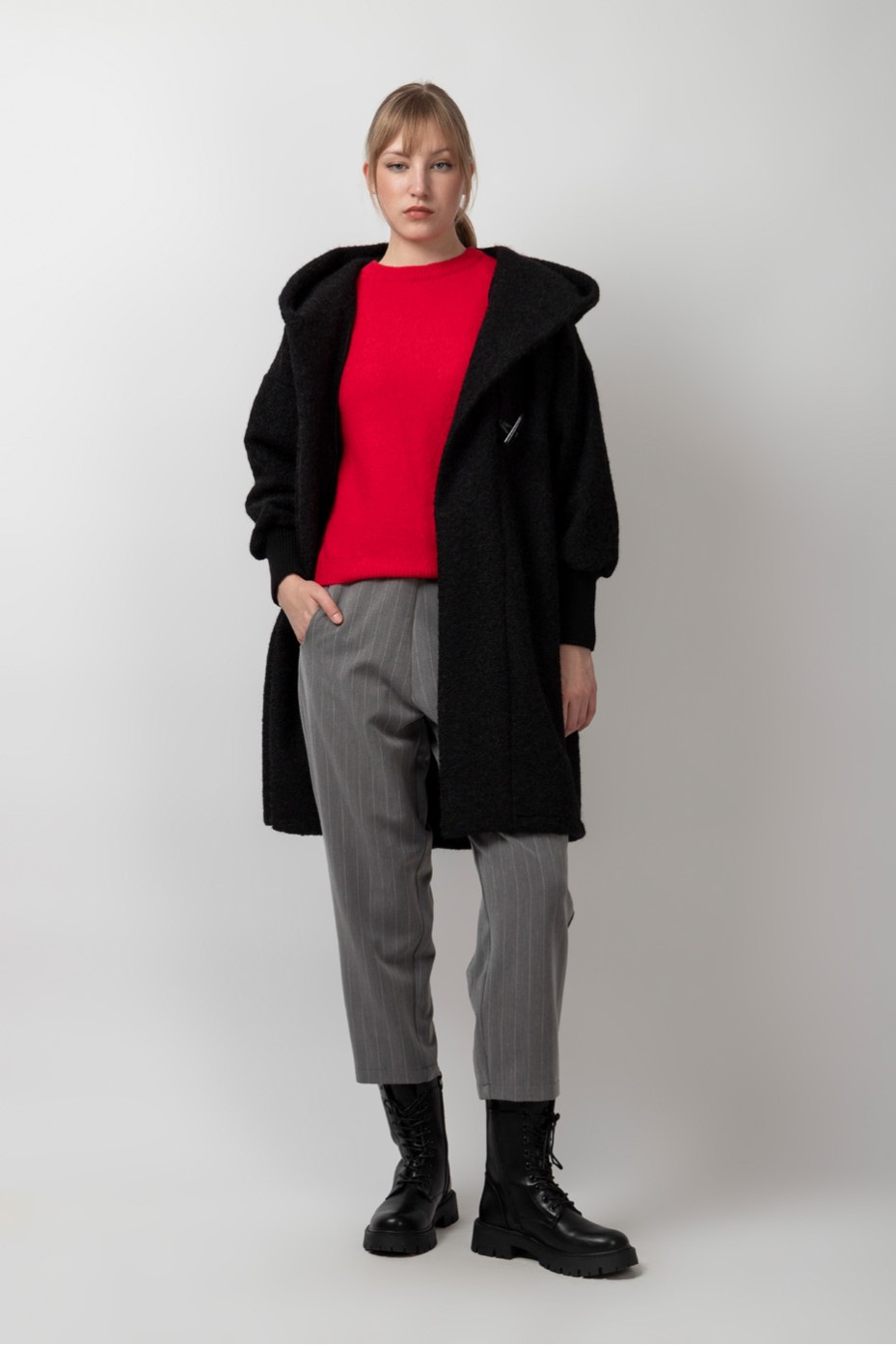 ΜΠΛΟΥΖΑ ΠΛΕΚΤΗ ΜΕ ΡΙΠ ΛΕΠΤΟΜΕΡΕΙΕΣ