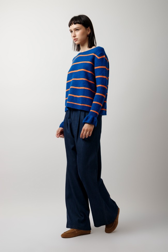KNITTED BLOUSE WITH STRIPES