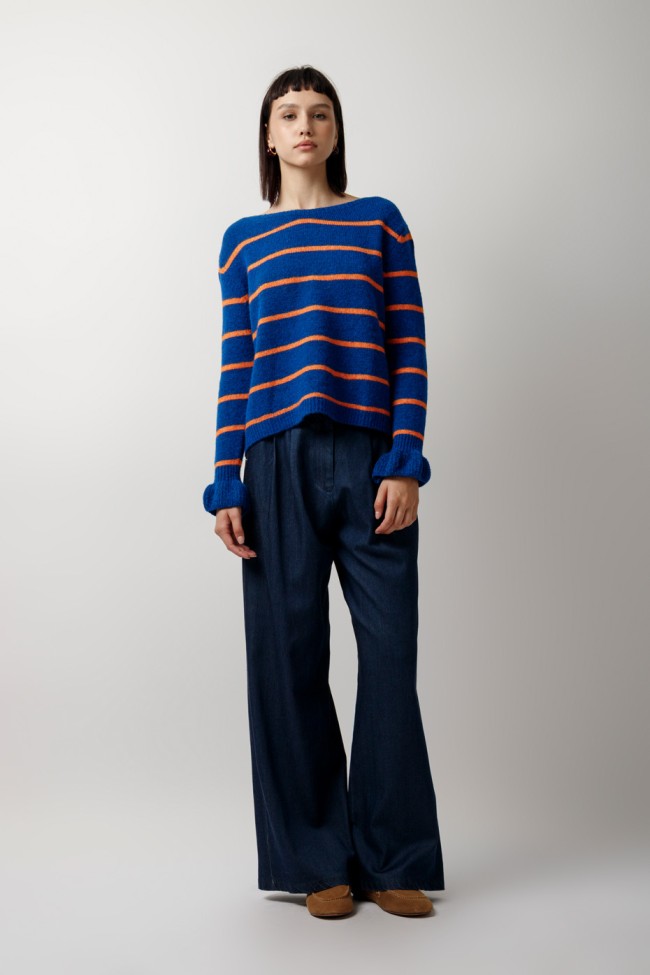 KNITTED BLOUSE WITH STRIPES