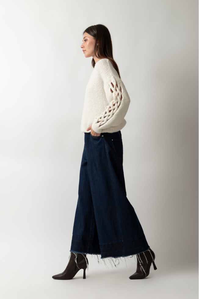 KNITTED BLOUSE WITH BRAIDED SLEEVES