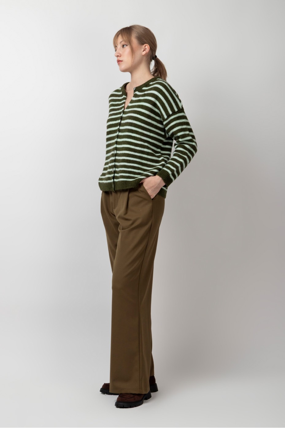 ΖΑΚΕΤΑ ΠΛΕΚΤΗ ΜΕ ΚΟΥΜΠΙΑ