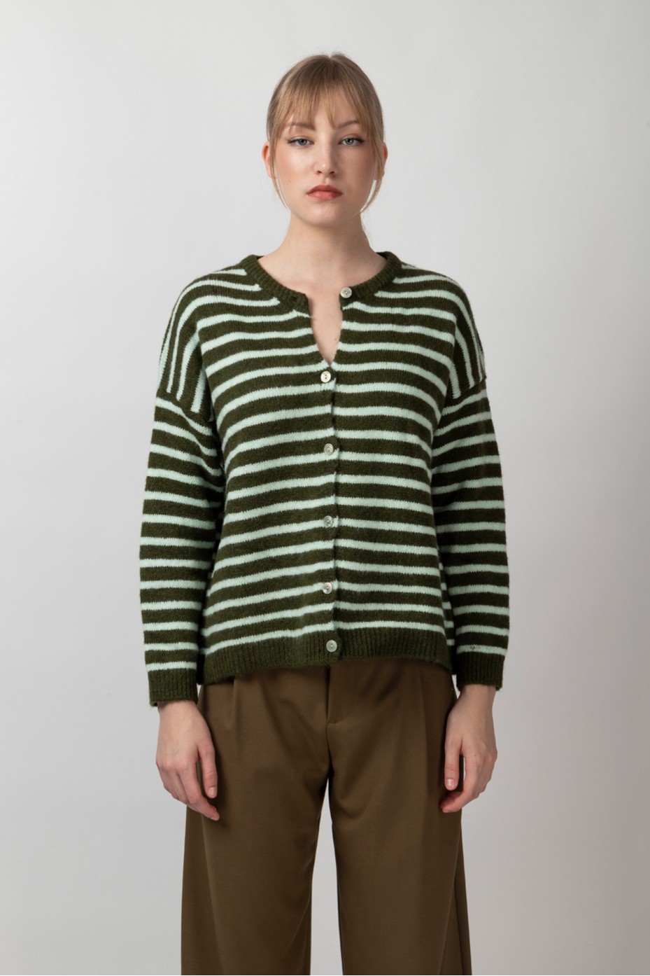 ΖΑΚΕΤΑ ΠΛΕΚΤΗ ΜΕ ΚΟΥΜΠΙΑ