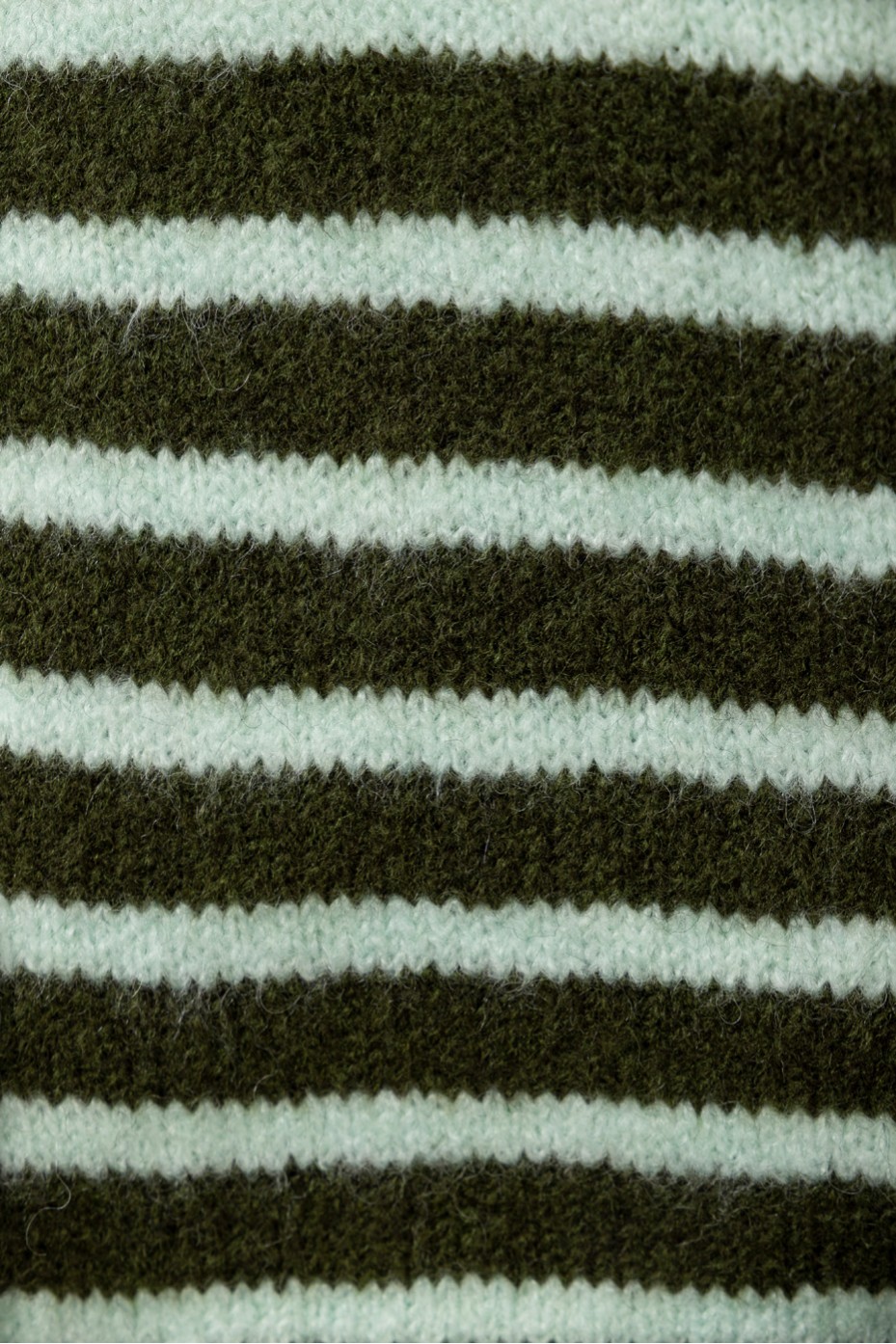 ΖΑΚΕΤΑ ΠΛΕΚΤΗ ΜΕ ΚΟΥΜΠΙΑ