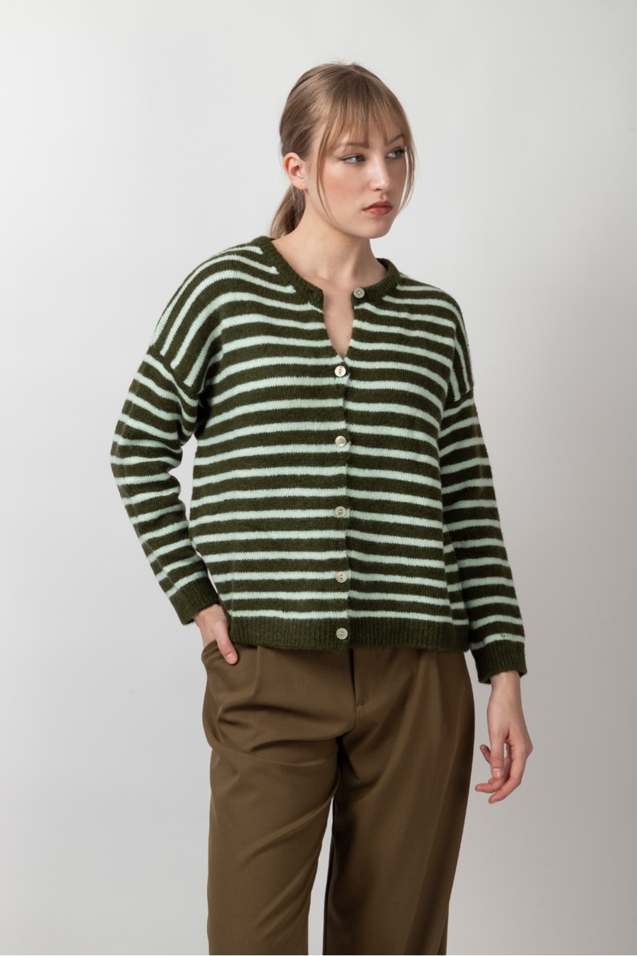 ΖΑΚΕΤΑ ΠΛΕΚΤΗ ΜΕ ΚΟΥΜΠΙΑ