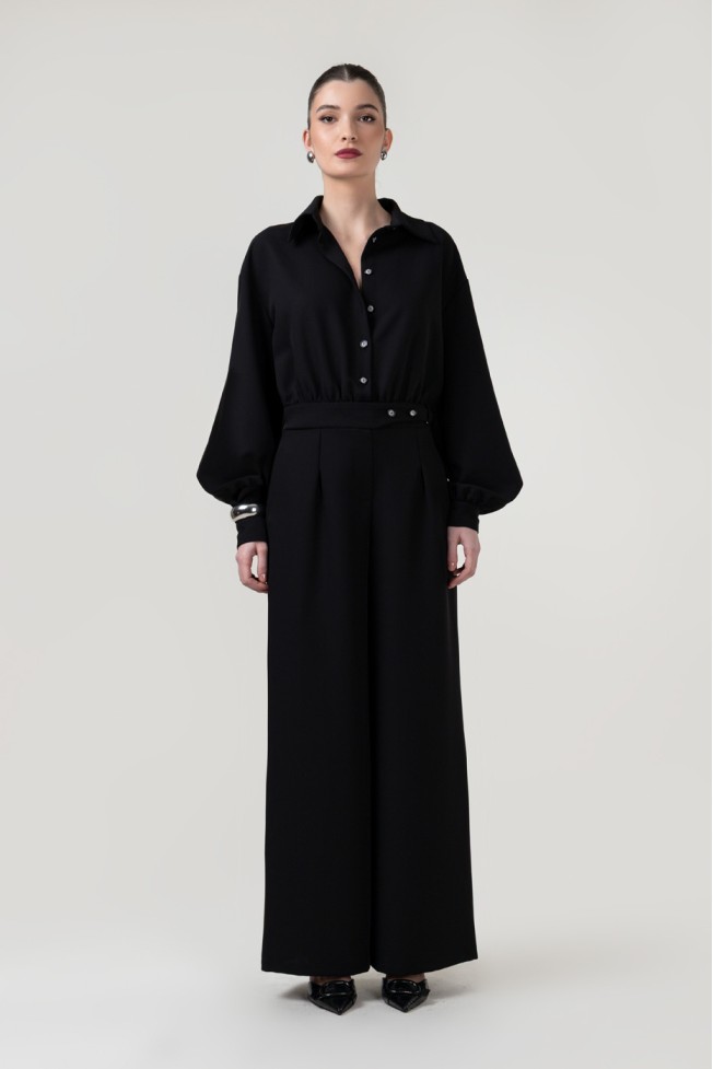 JUMPSUIT WITH COLLAR AND BUTTONS