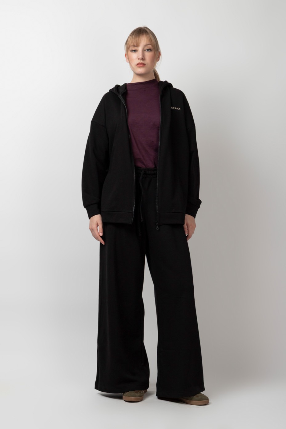 ΖΑΚΕΤΑ ΒΑΜΒΑΚΕΡΗ OVERSIZED ΜΕ ΚΟΥΚΟΥΛΑ