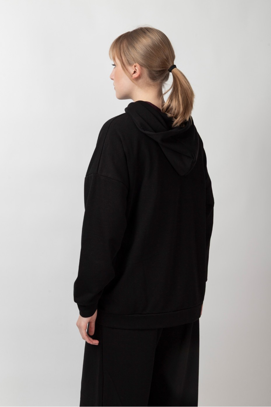 ΖΑΚΕΤΑ ΒΑΜΒΑΚΕΡΗ OVERSIZED ΜΕ ΚΟΥΚΟΥΛΑ