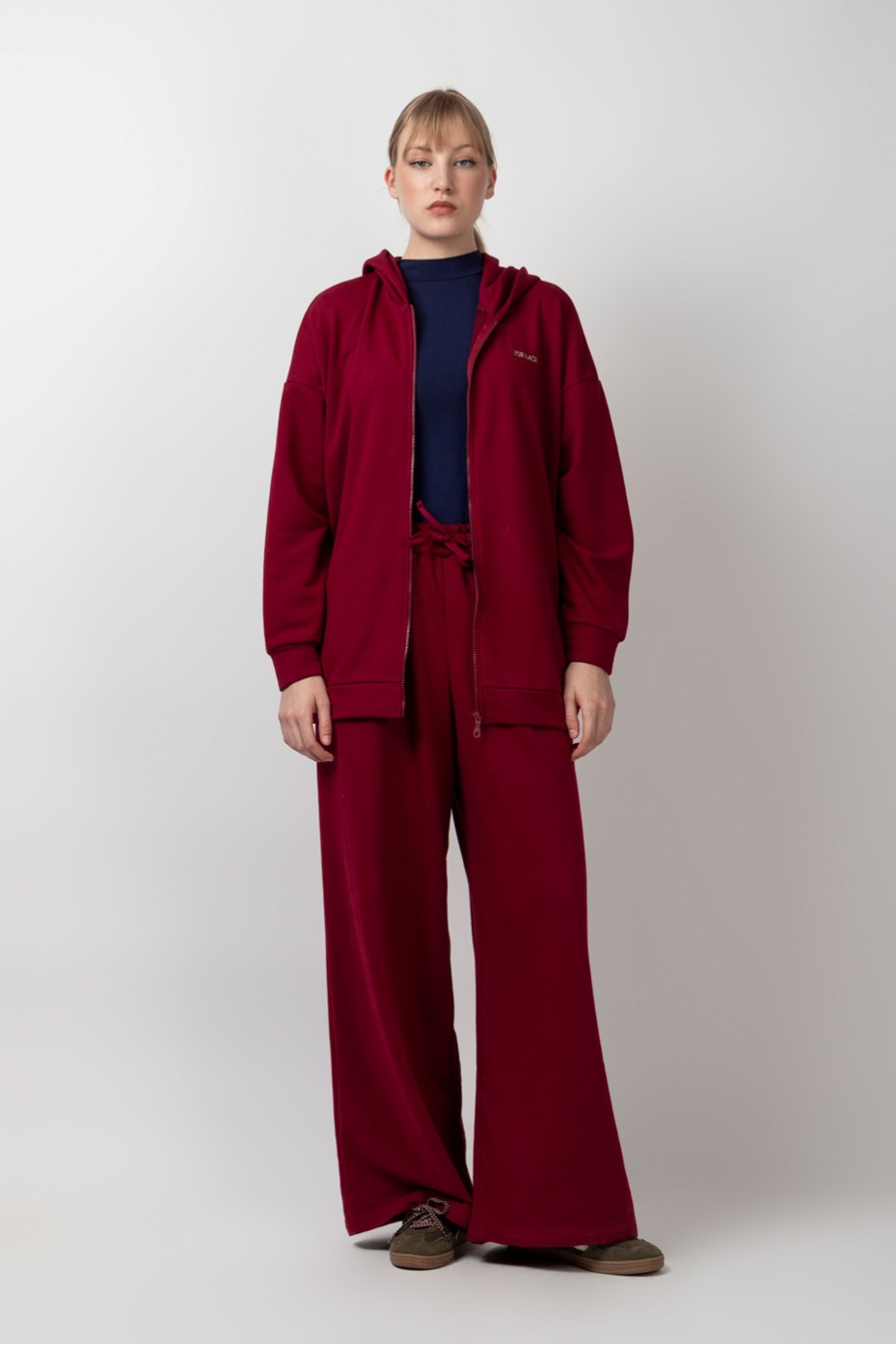 ΖΑΚΕΤΑ ΒΑΜΒΑΚΕΡΗ OVERSIZED ΜΕ ΚΟΥΚΟΥΛΑ