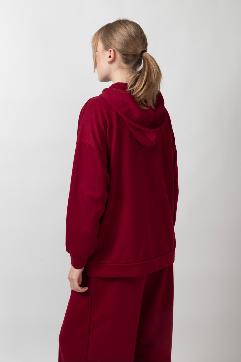 ΖΑΚΕΤΑ ΒΑΜΒΑΚΕΡΗ OVERSIZED ΜΕ ΚΟΥΚΟΥΛΑ